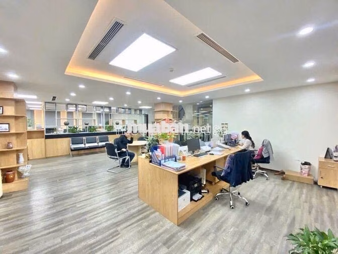 🏢 Cho Thuê Nhà Lê Thiệt P.Phú Thọ Hòa Tân Phú – 10x20m, Hầm Trệt 3 Lầu