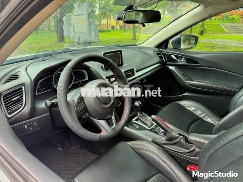 Xe Mazda 3 2.0 AT 2015 - 340 Triệu