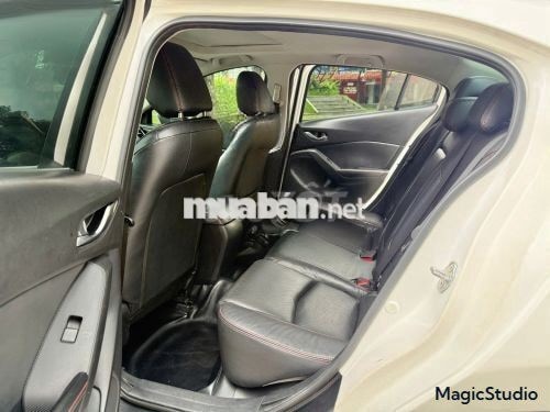 Xe Mazda 3 2.0 AT 2015 - 340 Triệu