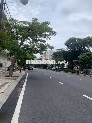 Cho thuê MT 224 Lý Long Tường 20tr/tháng