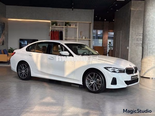 BMW 3 Series 320i Sport Line 2025 - 1 Tỷ 399 Triệu