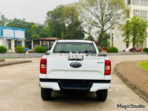 Xe Ford Ranger XLS 2.0L 4x2 AT 2023 - 575 Triệu