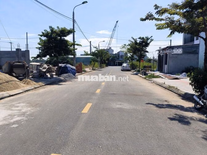 Chính chủ Anh Hùng bán đất Đầm Sen Nam Hòa Xuân B2.138 giá 3,8 tỷ