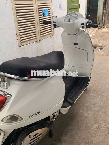 Piaggio Vespa LX 125 Trắng Nhập khẩu