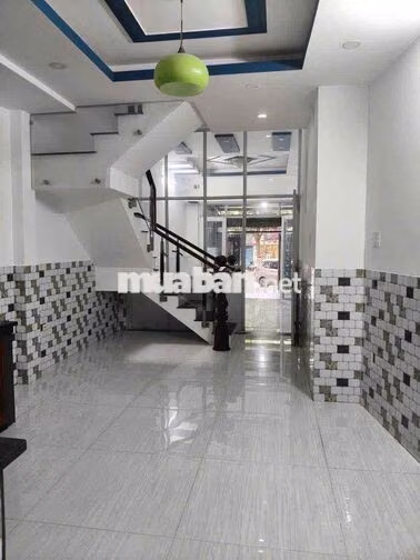 Cho thuê nhà vị trí đắc địa hẻm 6m đầy đủ tiện ích