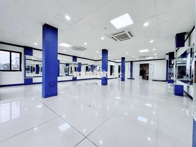 🏢 NHÀ CHO THUÊ HUỲNH VĂN BÁNH PHÚ NHUẬN * MẶT TIỀN 7M, THANG MÁY 💯