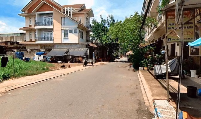 Bán Nhà riêng 100m2 có sẵn dãy trọ giá 13.9 tỷ