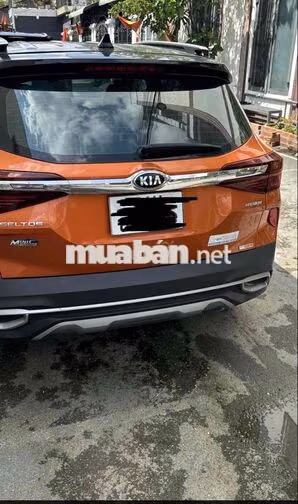 KIA Seltos PREMIUM đk2021 đk 2020 Cam 54000km