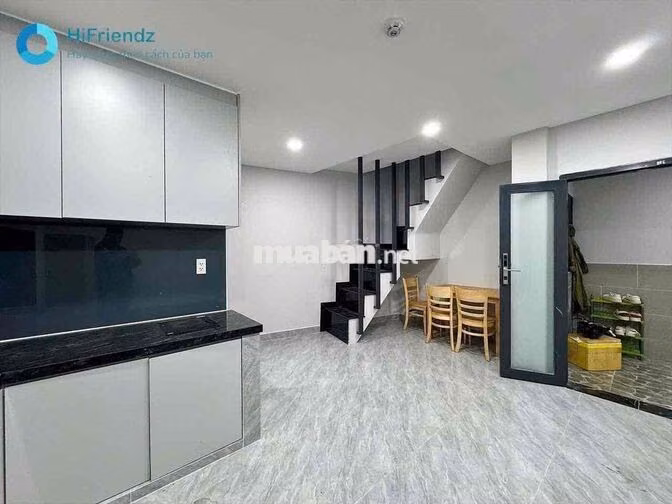 NHÀ DÃY SIÊU XỊN, 1 TRỆT 1 LẦU, SÂN ĐỂ XE RIÊNG, BẢO VỆ 24/7