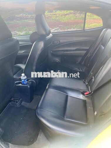 Toyota Vios E MT 2023 Số sàn Vàng