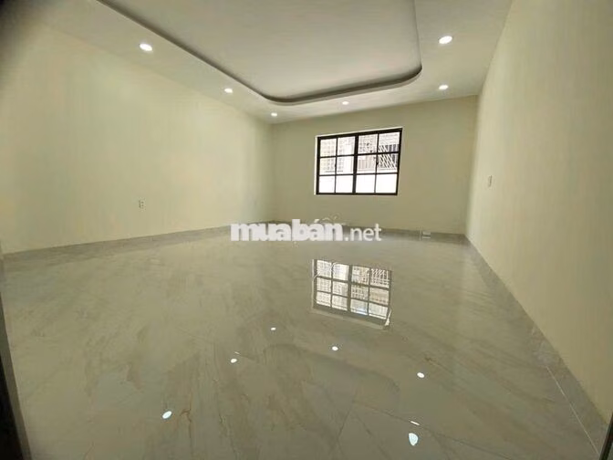 Cho thuê nhà MT 3A Trần Minh Quyền, Phường 11, Quận 10.