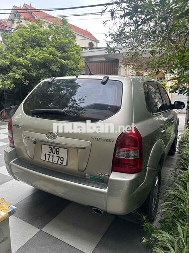 Hyundai Tucson 2.0 hai cầu 2009 Vàng cát