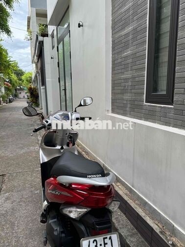Honda Vision 2025 Cao Cấp màu Đỏ