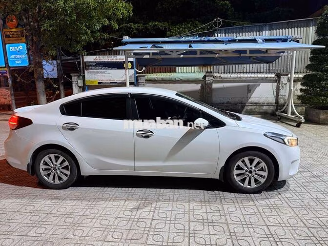 Kia Cerato 2017 Số sàn Trắng Da