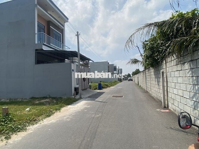 1,1 tỷ - Đất thổ cư 240m2 8x30 gần KCN Tân Phú Trung, Hồ Văn Tắng, SHR