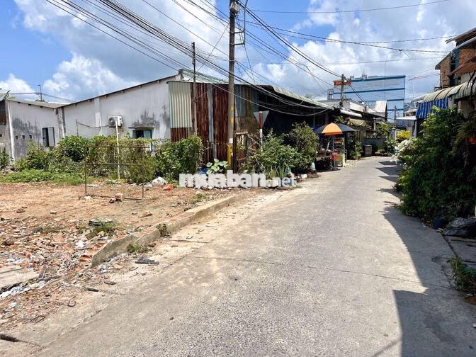 640tr Lô đất sát chợ Việt Kiều đường Trần Tử Bình (280m2) shr