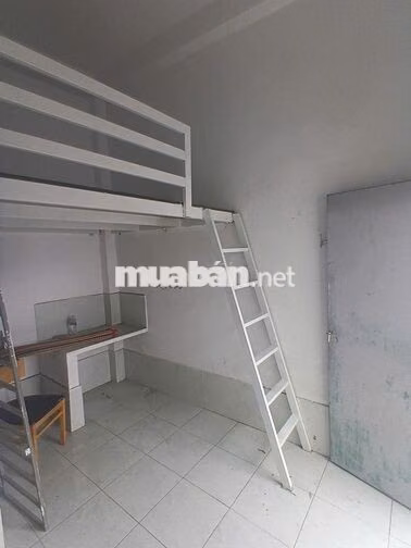 SẴN 2 PHÒNG GÁC MỚI XÂY ĐỐI ĐIỆN CVPM QUANG TRUNG