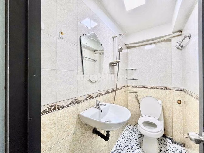 Phòng trọ sinh viên 28m2 - Đầy đủ tiện nghi Đi Bộ 600m tới ĐH Sư Phạm