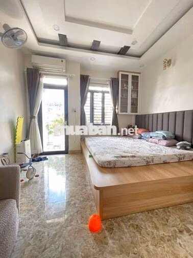 80m2-nhỉnh 9tỷ-4 tầng-nhà mới đường Độc Lập- xe hơi vào nhà-chủ ngộp