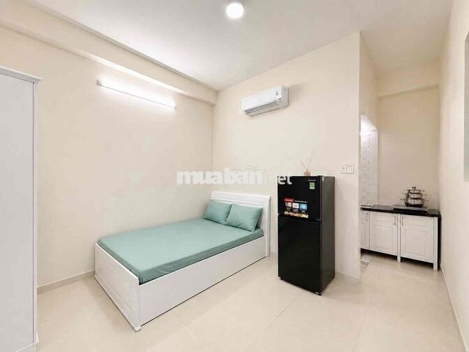 Ở NGAY PHÒNG XINH NGAY XÔ VIẾT NGHỆ TĨNH SÁT HUTECH, UEF THANG MÁY