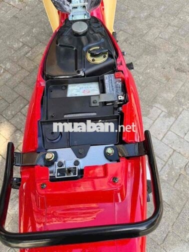 Suzuki Xipo 99 2 thì Đỏ, Kem Mới 100% giấy tờ thật