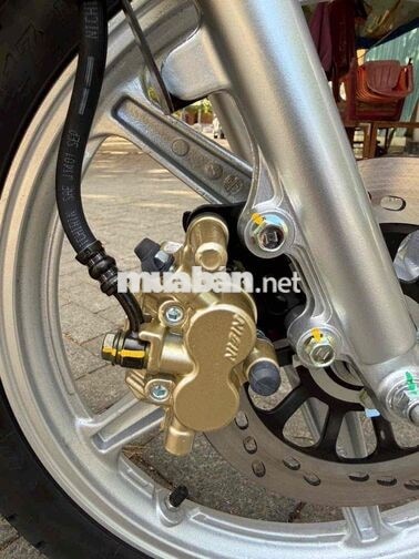 Suzuki Xipo 99 2 thì Đỏ, Kem Mới 100% giấy tờ thật