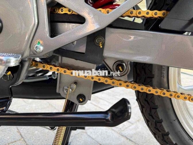 Suzuki Xipo 99 2 thì Đỏ, Kem Mới 100% giấy tờ thật