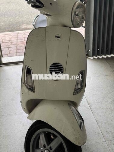 Piaggio Vespa 2012 Trắng