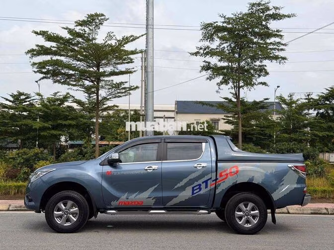 Bán Xe Mazda BT50 2018 4x4 MT Zin Đẹp