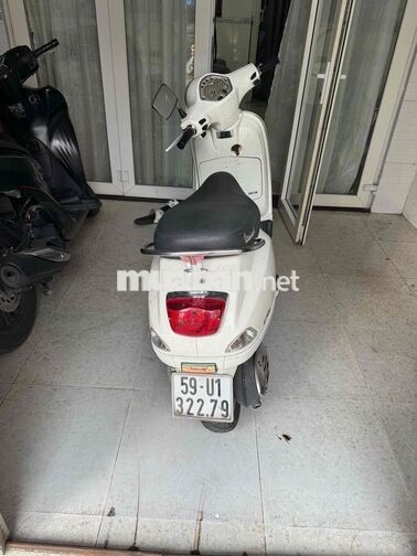 Piaggio Vespa 2012 Trắng