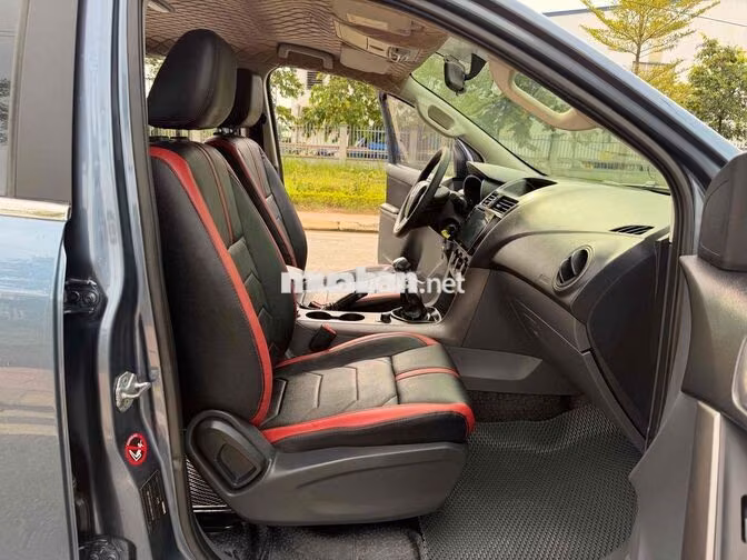 Bán Xe Mazda BT50 2018 4x4 MT Zin Đẹp