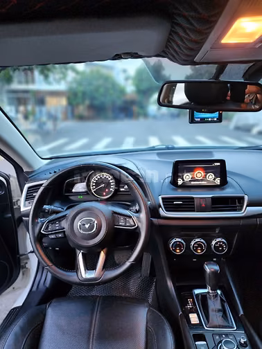 399tr Mazda 3 Luxury 1.5 bản full 2020 chính chủ