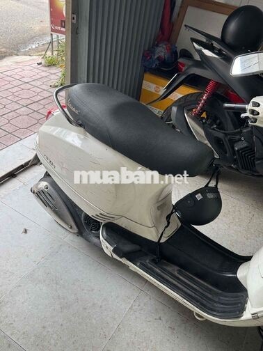Piaggio Vespa 2012 Trắng