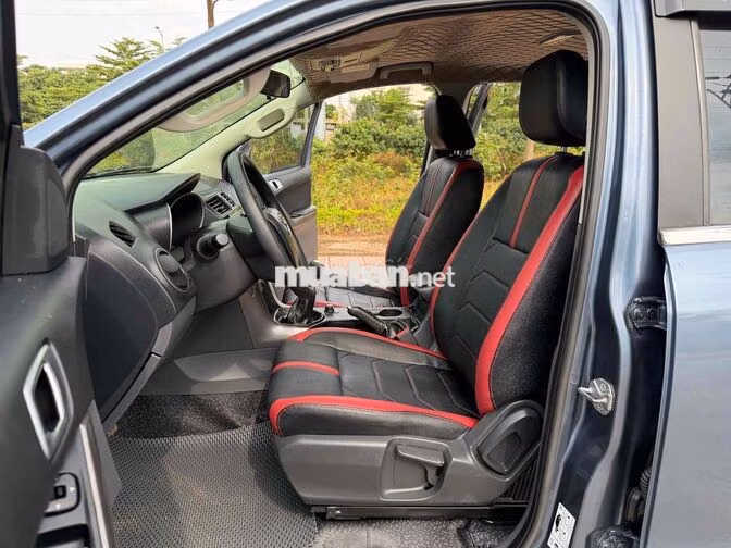 Bán Xe Mazda BT50 2018 4x4 MT Zin Đẹp