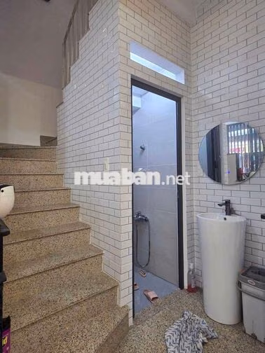 Bán Nhà Phan Huy Ích - 32m2 - 4 Tầng BTCT - Sát Emart .