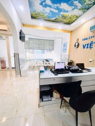 cho thuê nhà Hoàng Hoa Thám dt. 6x19m 1 hầm 3 lầu st