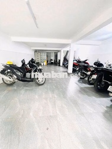 cho thuê nhà Hoàng Hoa Thám dt. 6x19m 1 hầm 3 lầu st