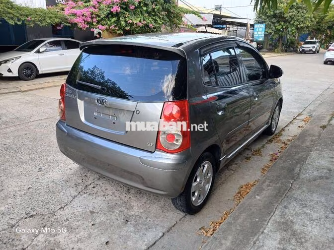 Kia Morning Số tự động Xám