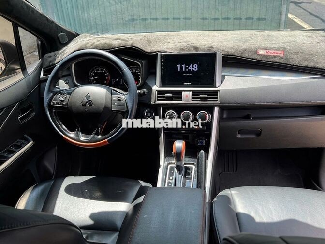 Mitsubishi Xpander AT 2021 màu đen