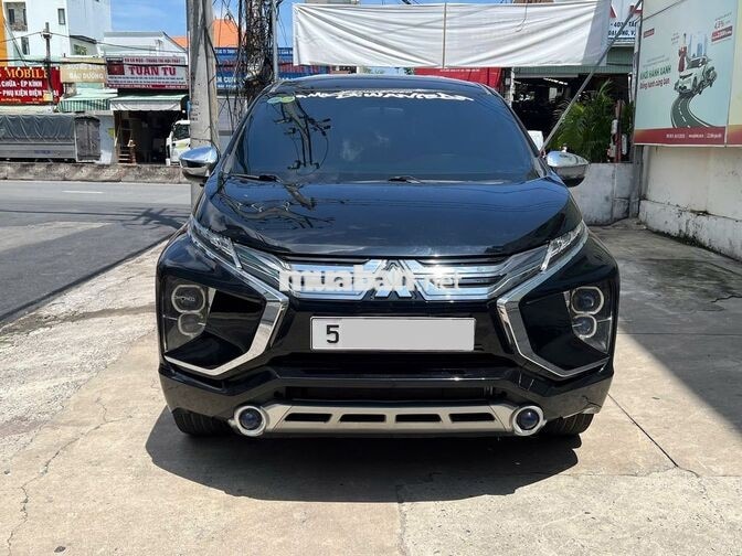 Mitsubishi Xpander AT 2021 màu đen