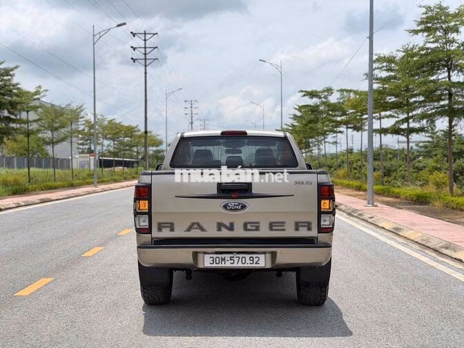 Ford Ranger XLS 2015 Số Sàn Máy Zin Xe Đẹp