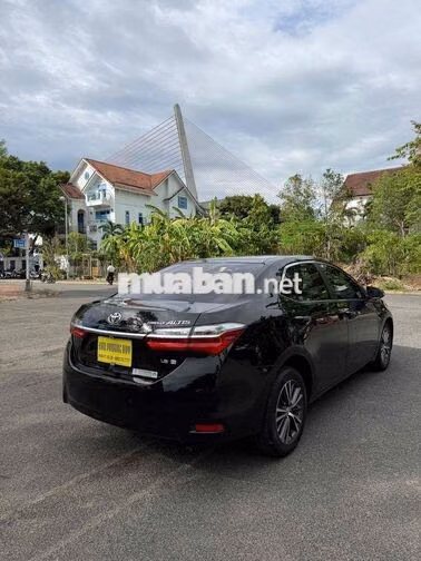 Toyota Corolla Altis 1.8G 2018 Đen 95000km
