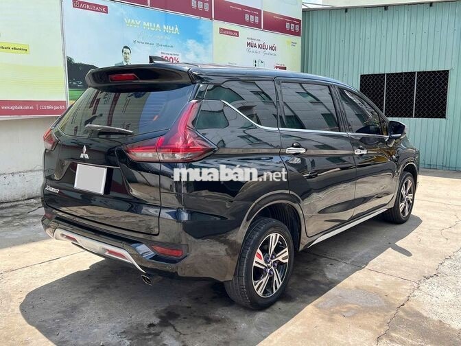 Mitsubishi Xpander AT 2021 màu đen