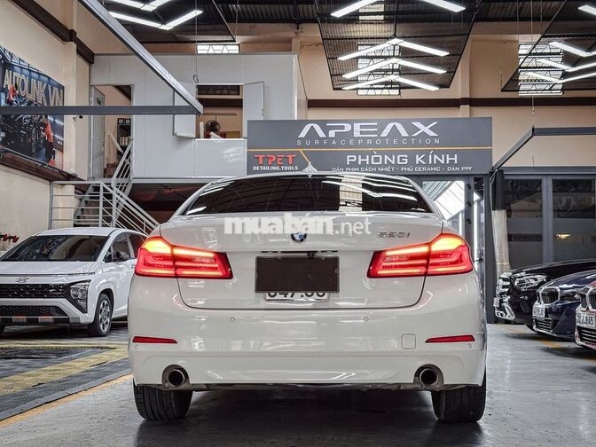 BMW 520i model 2019 Trắng