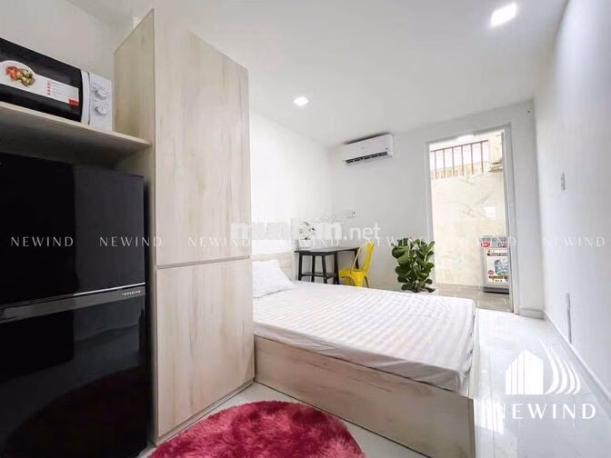 Studio, CHDV cho thuê phòng trọ sinh viên RMIT, Nhân Viên văn phòng 