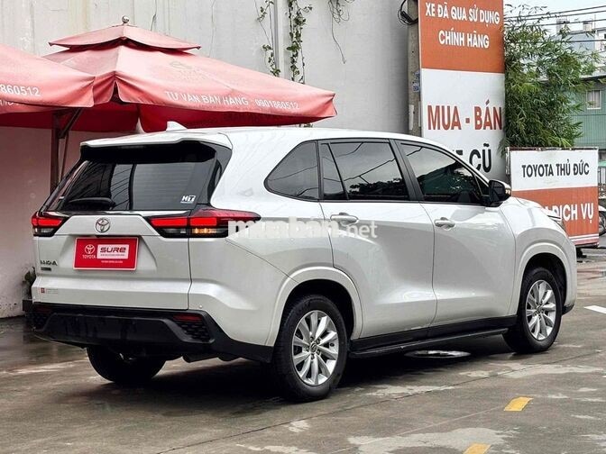 Bán Innova Cross 2.0V Trắng - Giá còn thương lượng