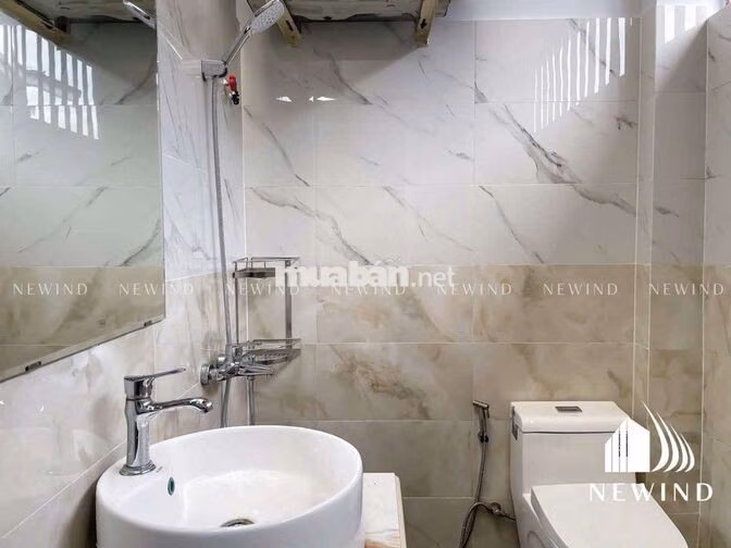 Studio, CHDV cho thuê phòng trọ sinh viên RMIT, Nhân Viên văn phòng 