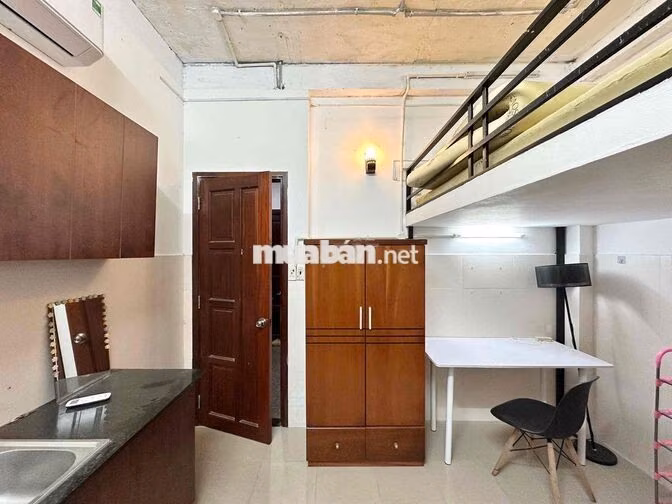 DUPLEX QUẬN 1 FULL NỘI THẤT_GIỜ GIẤC TỰ DO SÁT ĐH SÀI GÒN + ĐH SƯ PHẠM