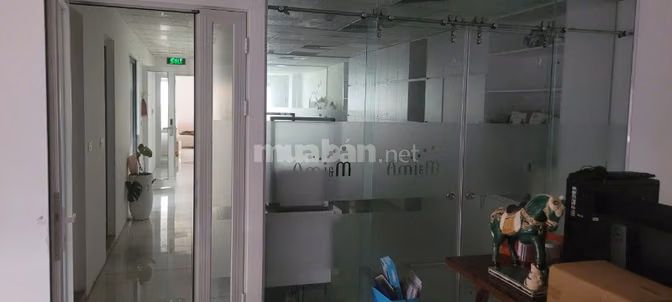 Cho thuê 130m2 văn phòng tầng 4,5 tòa nhà 14 Đỗ Hành