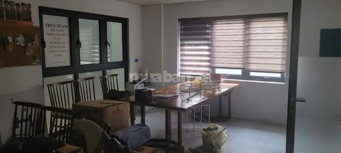 Cho thuê 130m2 văn phòng tầng 4,5 tòa nhà 14 Đỗ Hành